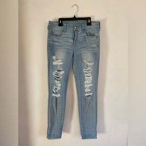 American Eagle Light Wash Distressed Skinny Jeans